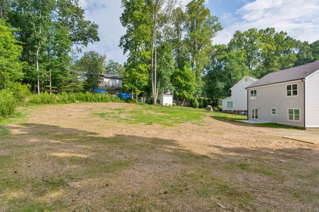 3619 Gentry Station Drive, Signal Mountain, TN 37377