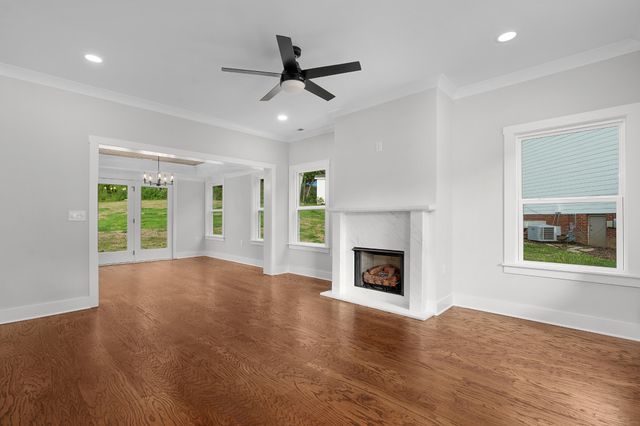 3619 Gentry Station Drive, Signal Mountain, TN 37377
