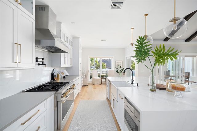 2105 Windward Way, Vero Beach, FL 32963