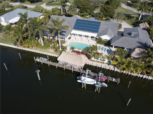 2105 Windward Way, Vero Beach, FL 32963