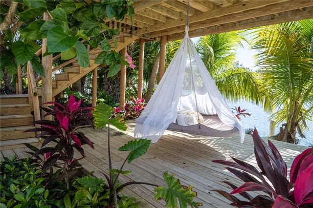 2105 Windward Way, Vero Beach, FL 32963