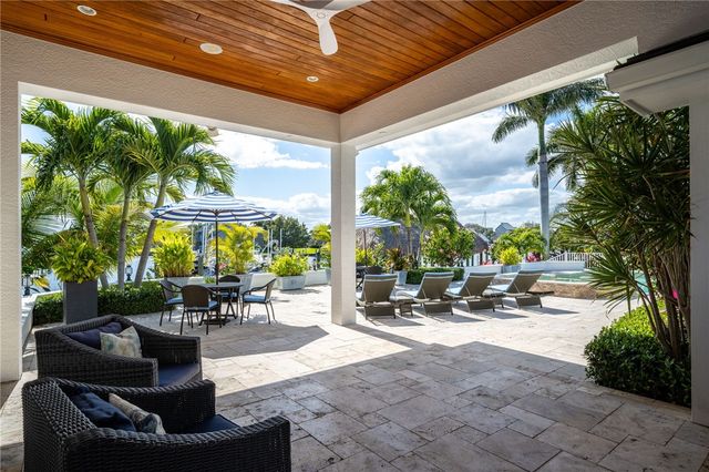 2105 Windward Way, Vero Beach, FL 32963