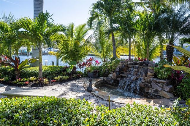 2105 Windward Way, Vero Beach, FL 32963