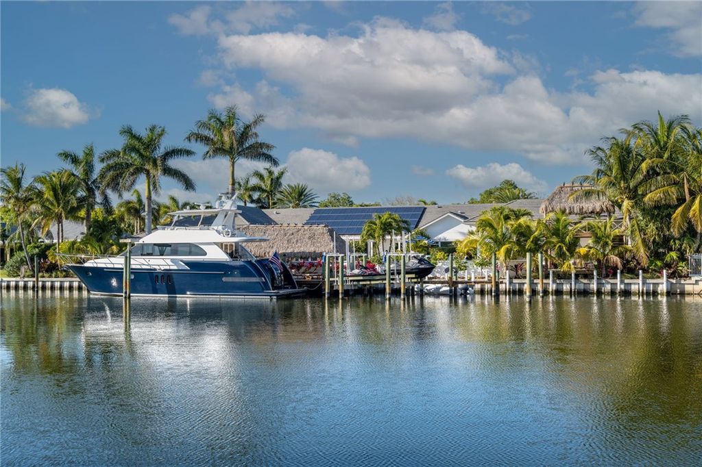 2105 Windward Way, Vero Beach, FL 32963