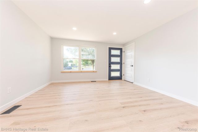12 Trowbridge Court, Ann Arbor, MI 48108