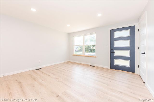12 Trowbridge Court, Ann Arbor, MI 48108
