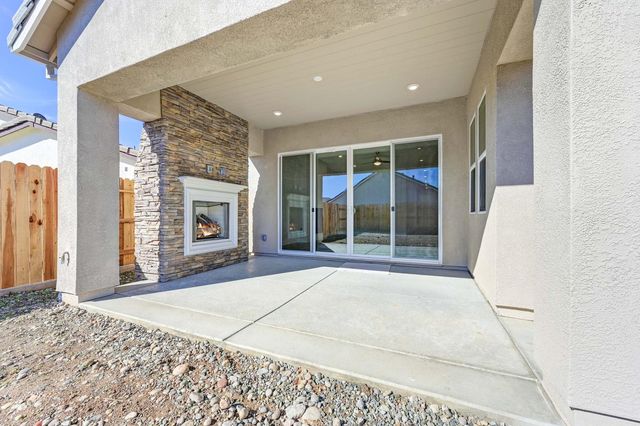 1337 Bear Creek Dr, Rocklin, CA 95765