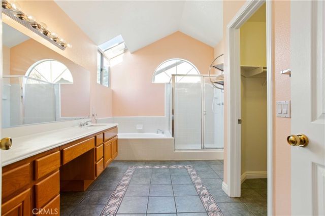 51 Toulon, Lake Forest, CA 92610