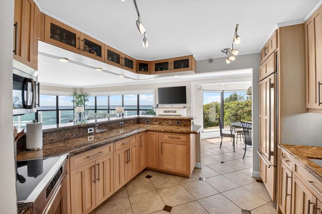 4605 S Ocean Boulevard 5a, Highland Beach, FL 33487