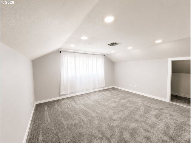 4475 CASCADE Dr, Eugene, OR 97402