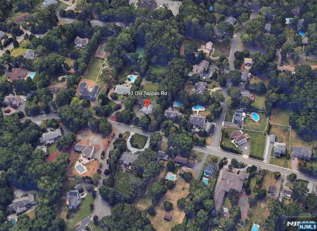 93 Old Tappan Road, Old Tappan, NJ 07675