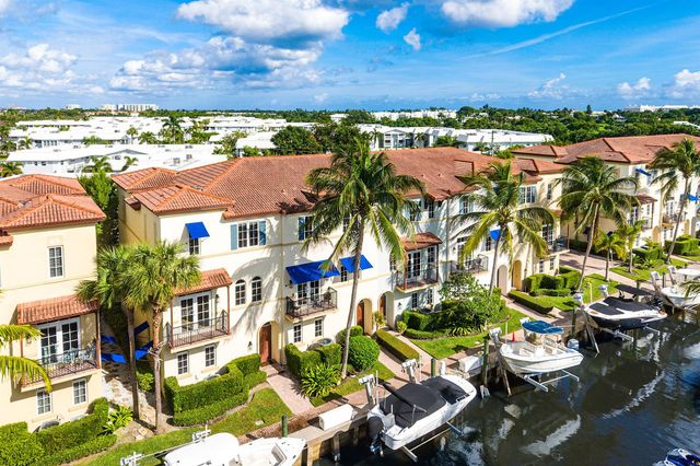 824 Virginia Garden Drive, Boynton Beach, FL 33435