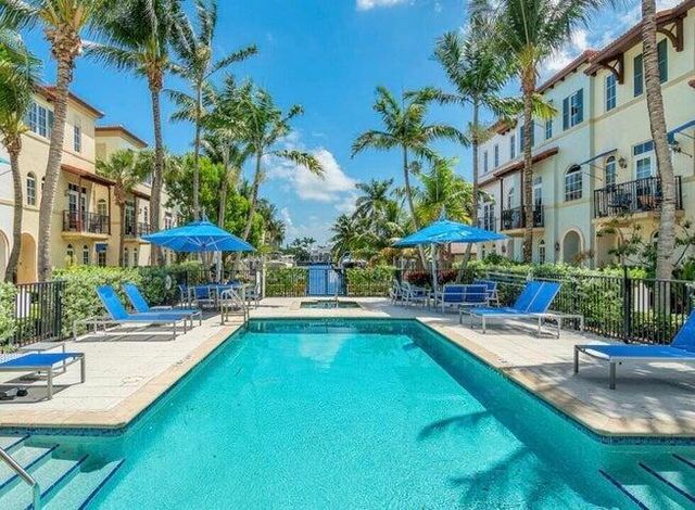 824 Virginia Garden Drive, Boynton Beach, FL 33435