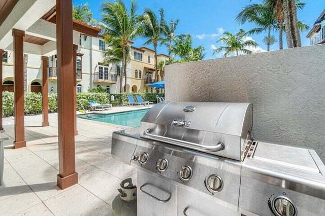 824 Virginia Garden Drive, Boynton Beach, FL 33435