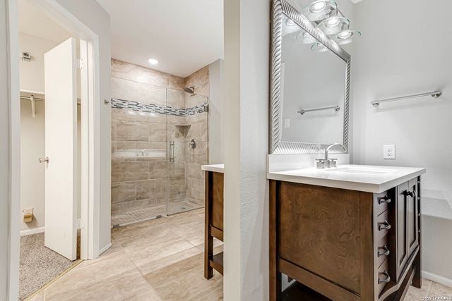 6322 REGENCY MNR, San Antonio, TX 78249