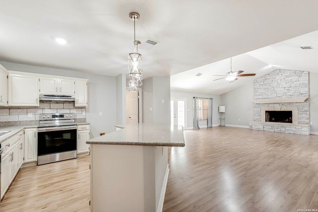 6322 REGENCY MNR, San Antonio, TX 78249