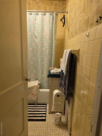 13767 Bedell Street, Springfield Gardens, NY 11413