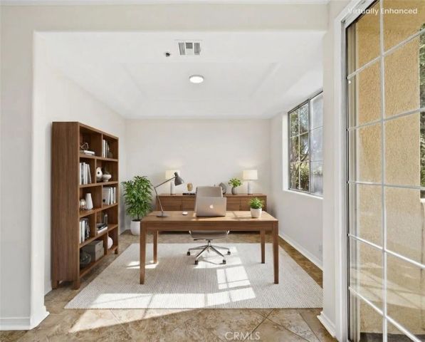 10824 Bloomfield 108, North Hollywood, CA 91602