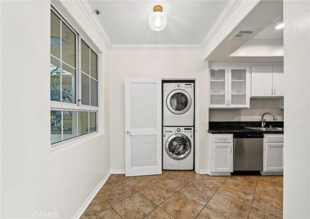 10824 Bloomfield 108, North Hollywood, CA 91602