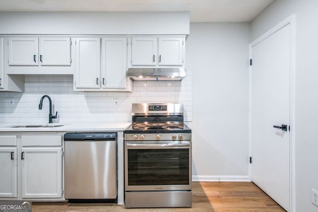 106 Summerwood Drive, Fairburn, GA 30213