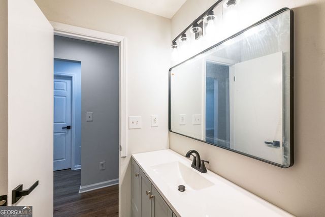 106 Summerwood Drive, Fairburn, GA 30213