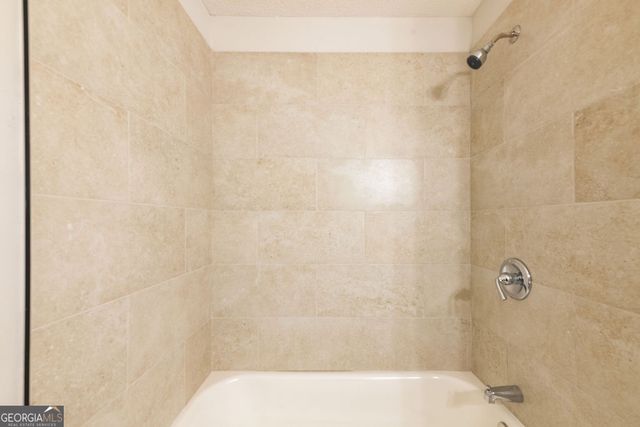 106 Summerwood Drive, Fairburn, GA 30213