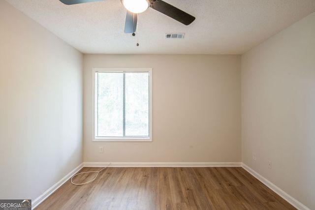 106 Summerwood Drive, Fairburn, GA 30213