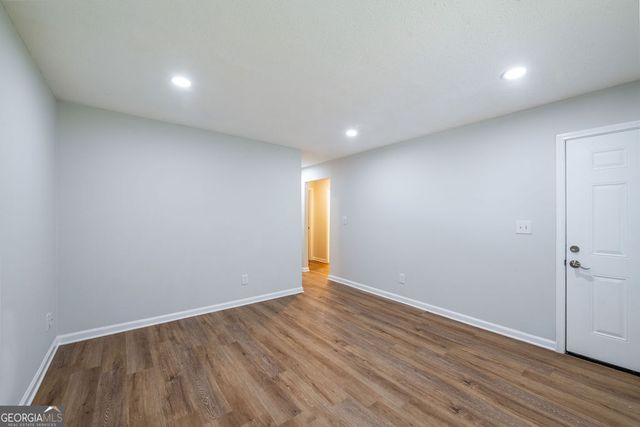 106 Summerwood Drive, Fairburn, GA 30213