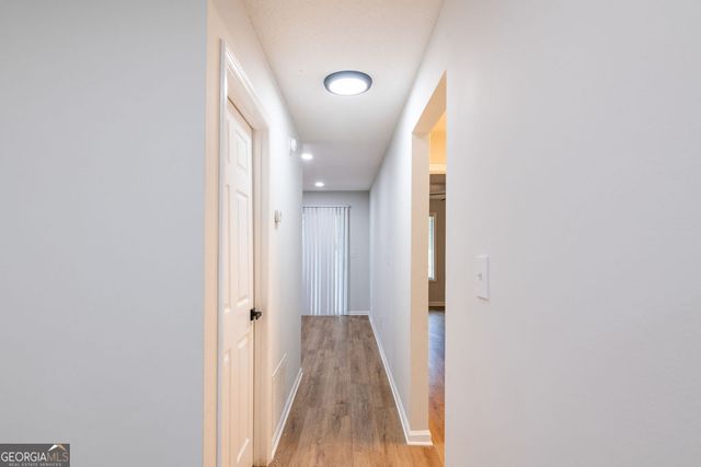 106 Summerwood Drive, Fairburn, GA 30213