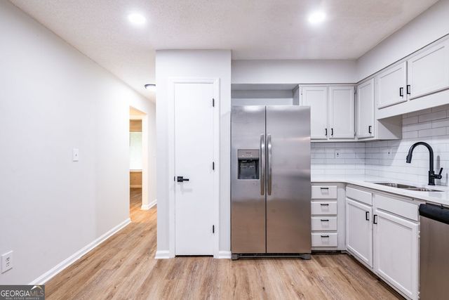 106 Summerwood Drive, Fairburn, GA 30213
