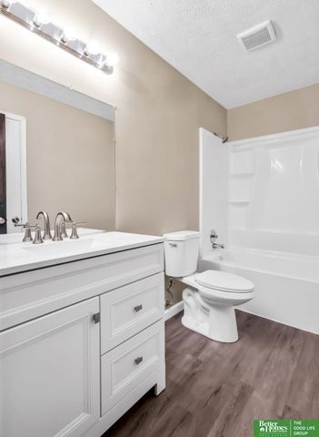 16235 Arbor Street, Omaha, NE 68130