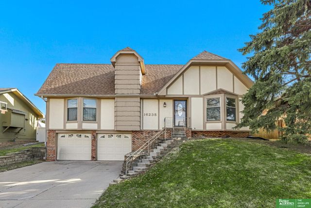 16235 Arbor Street, Omaha, NE 68130