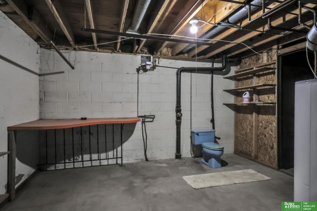 16235 Arbor Street, Omaha, NE 68130