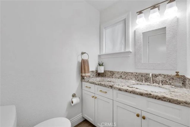745 E Barkley Avenue, Orange, CA 92867