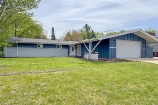 3207 Sunnyside Drive, Rockford, IL 61114