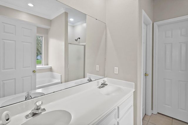 10 Hickory Lane, Dayton, TX 77535