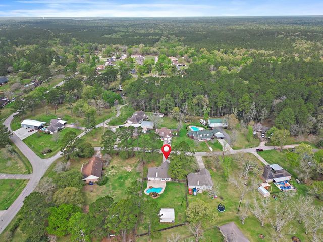 10 Hickory Lane, Dayton, TX 77535