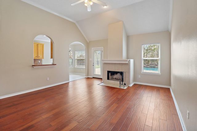 10 Hickory Lane, Dayton, TX 77535