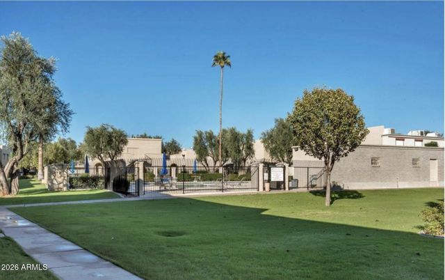 7034 W Mercer Lane, Peoria, AZ 85345