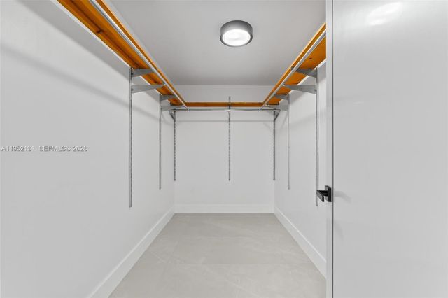 6950 W 10th Ave, Hialeah, FL 33014