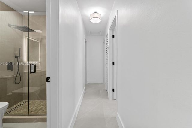 6950 W 10th Ave, Hialeah, FL 33014