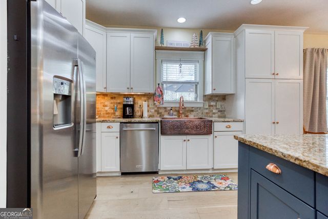 1948 Hearthstone Court, Winder, GA 30680