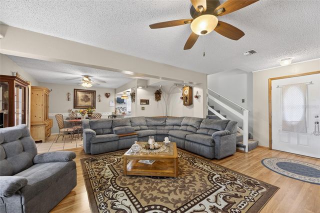 3312 N LAKE DRIVE, Plant City, FL 33563