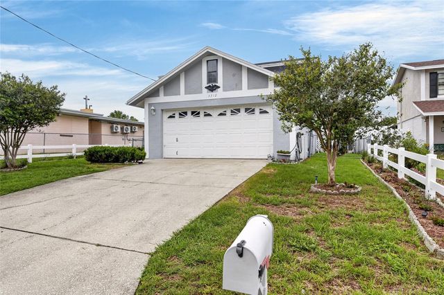 3312 N LAKE DRIVE, Plant City, FL 33563