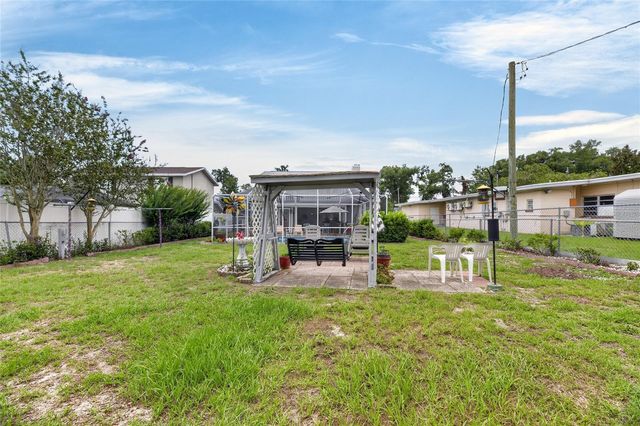 3312 N LAKE DRIVE, Plant City, FL 33563