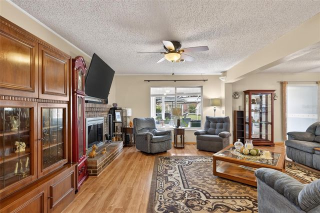 3312 N LAKE DRIVE, Plant City, FL 33563