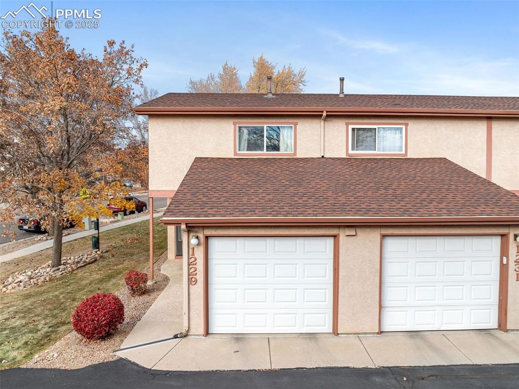 1229 Holland Park Boulevard, Colorado Springs, CO 80907 — photo 2