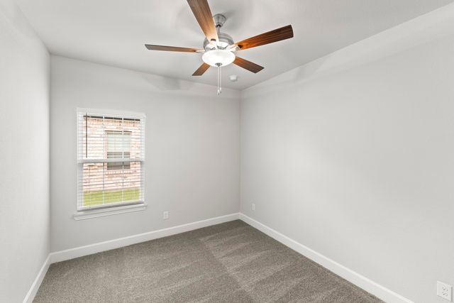 572 Oak Creek, Lavon, TX 75166