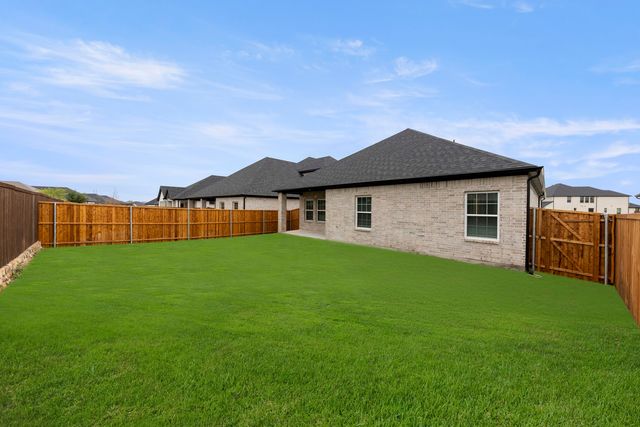 572 Oak Creek, Lavon, TX 75166