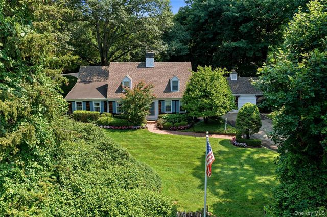 1936 Midlane, Muttontown, NY 11791